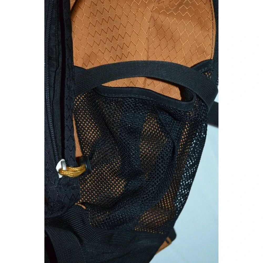 Jansport  Couloir Sturdy Nylon Backpack Gold Black Lots Storage Hiking Camping